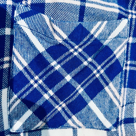 Blu Pepper flannel high low button down shirt size large - Picture 6 of 8
